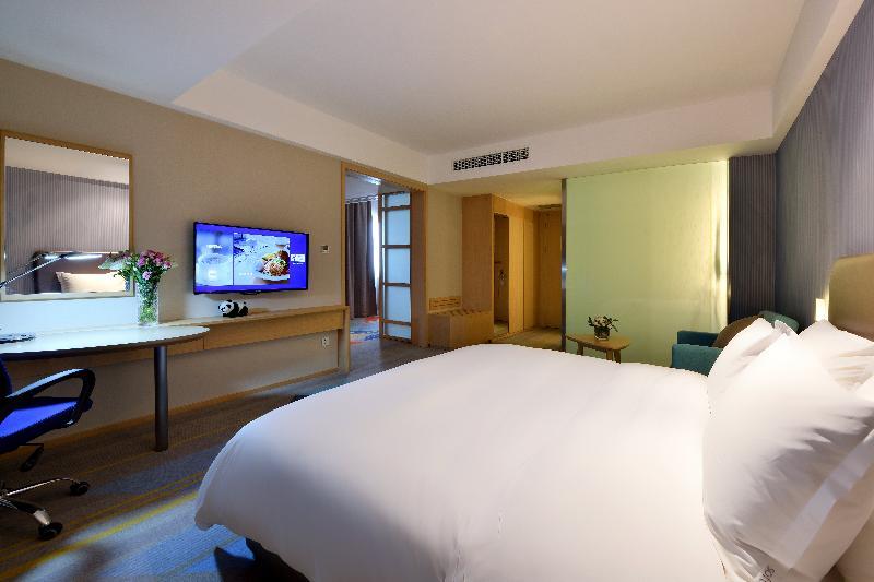 Holiday Inn Express Chengdu Tianhe Екстер'єр фото